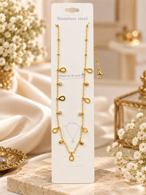 A stainless steel gold-tone chain necklace to add an elegant vibe to your everyday look or casual outfit!